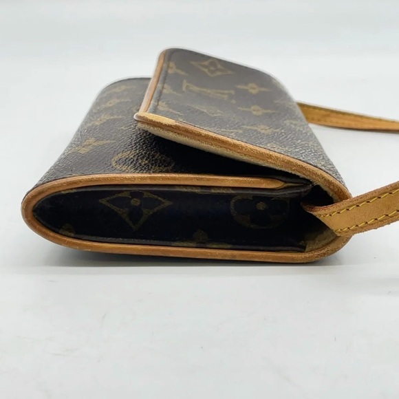 Auth Louis Vuitton Monogram Pochette Twin PM Shoulder Bag GUC - Picture 13 of 16